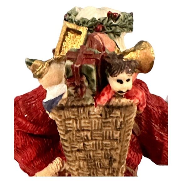 The International Santa Collection Father Christmas England SC02 Figurine 5in - Picture 4 of 8